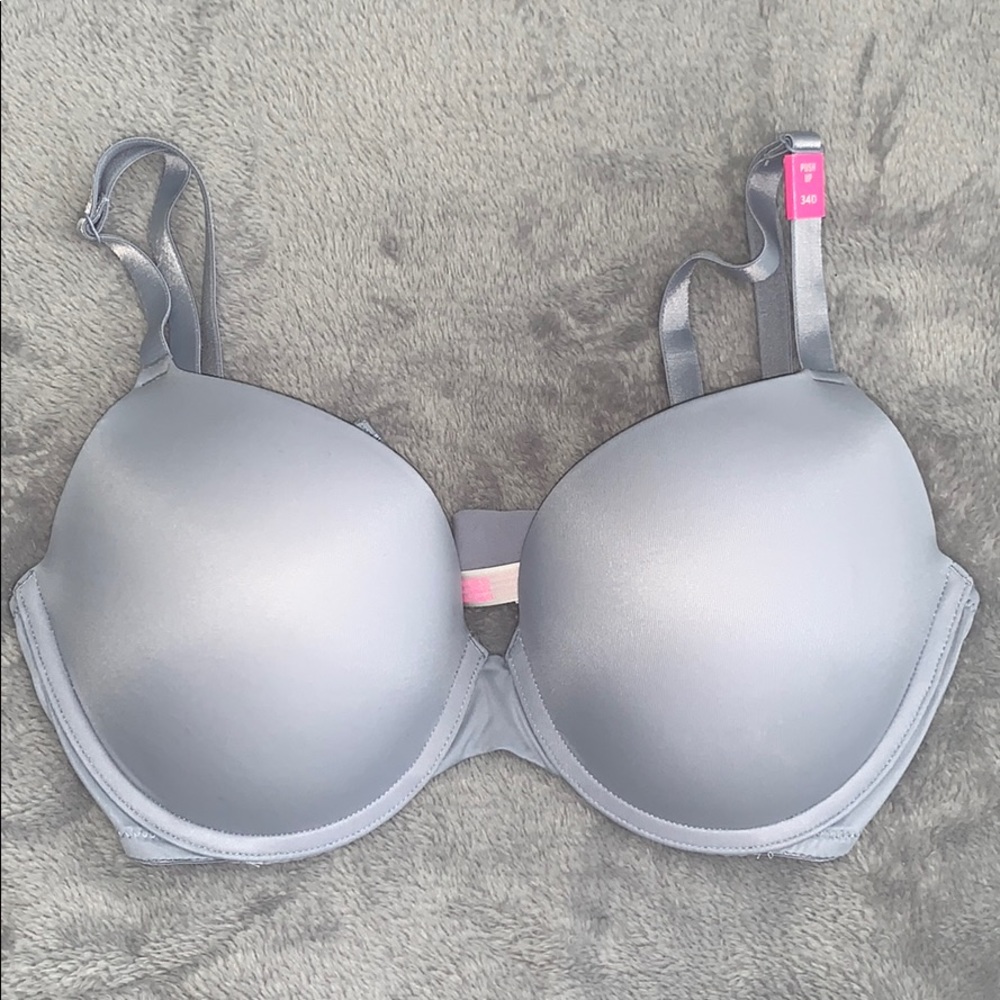 Victoria Secret Push Up Bra NWT